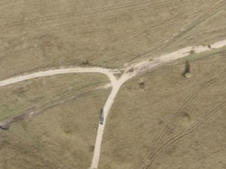 A Crossroad in the mountains near Livno (Photo: Marin Mamuza)